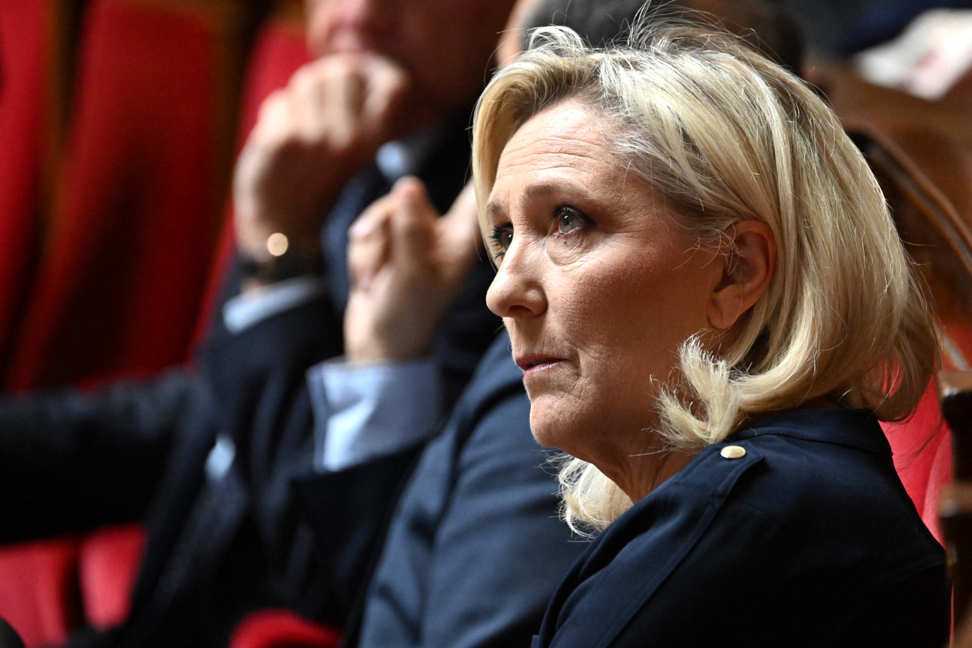 Cinq Ans D'Inéligibilité Pour Marine Le Pen : Une Décision Judiciaire Divisive