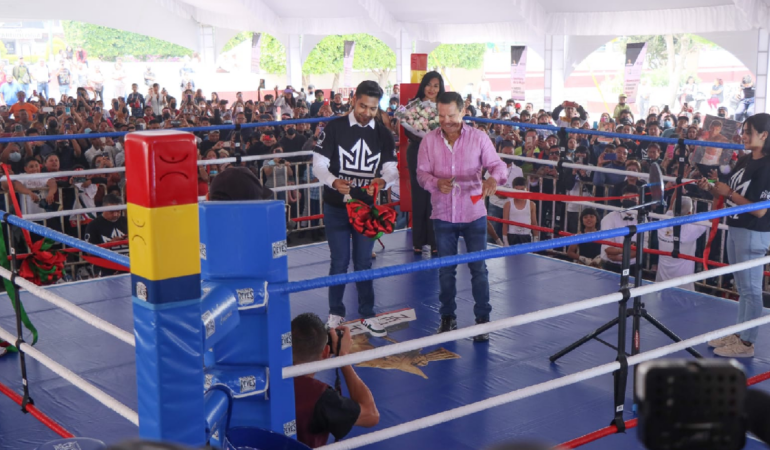 Claudia Sheinbaum Y Julio César:  Estrellas Del Boxeo Nacional 2025