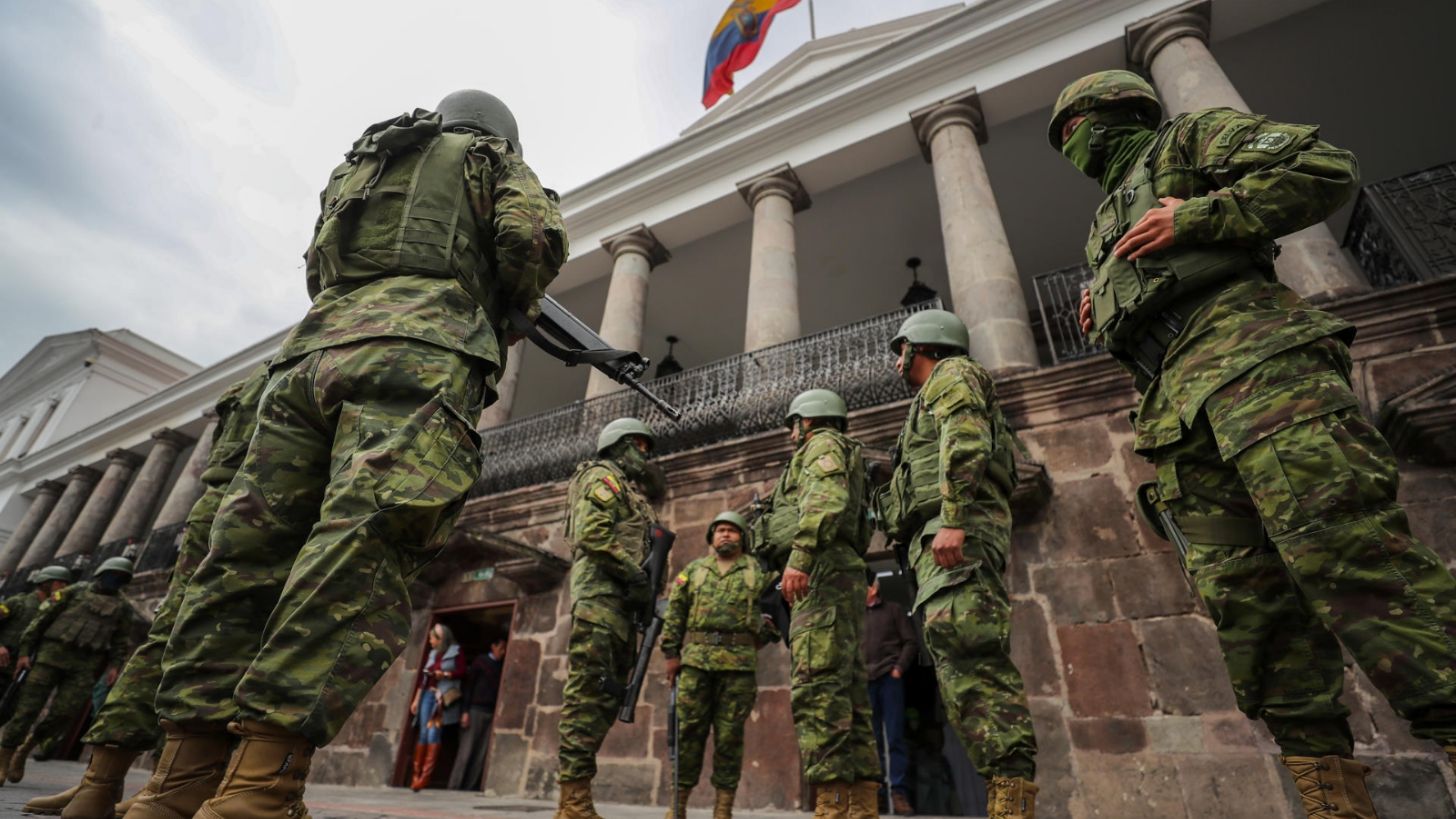 CNE Bajo La Sombra De Las Fuerzas Armadas: Detalles De La Reciente Sesión CNE Bajo La Sombra De Las Fuerzas Armadas: Detalles De La Reciente Sesión