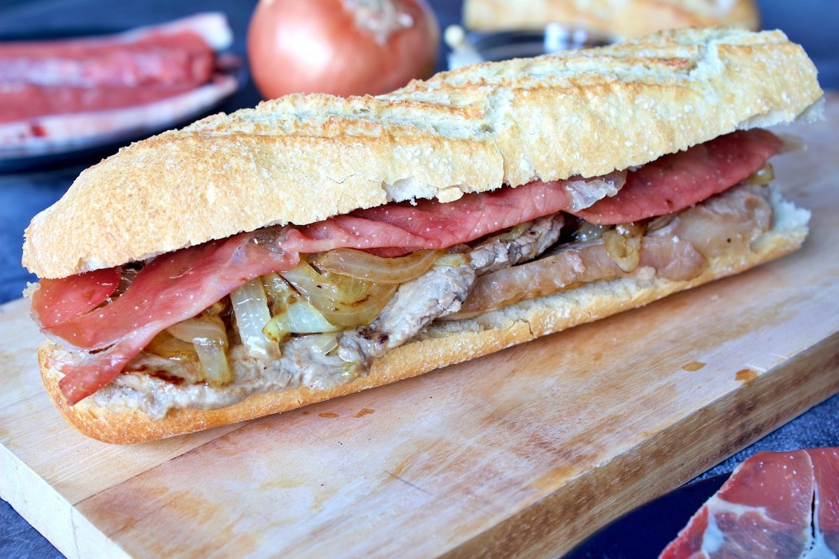 Cómo Preparar Una Brascada: Guía Paso A Paso Del Bocadillo Valenciano Cómo Preparar Una Brascada: Guía Paso A Paso Del Bocadillo Valenciano