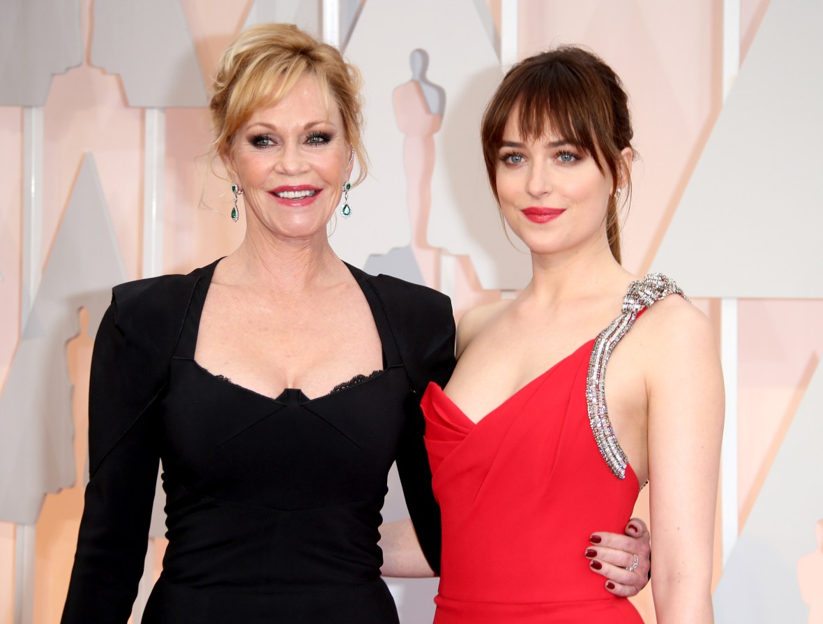Dakota Johnson Channels Spring Style With Mom Melanie Griffith Dakota Johnson Channels Spring Style With Mom Melanie Griffith