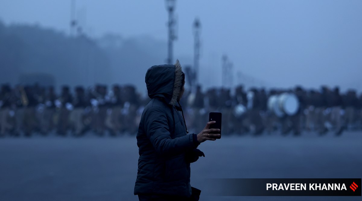 Delhi Issues Heatstroke Warning Amidst Rising Mercury Levels Delhi Issues Heatstroke Warning Amidst Rising Mercury Levels