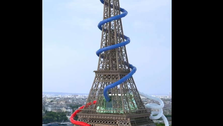 Dijon : L'ombre De Mélanie Sur La Tour Eiffel Dijon : L'ombre De Mélanie Sur La Tour Eiffel