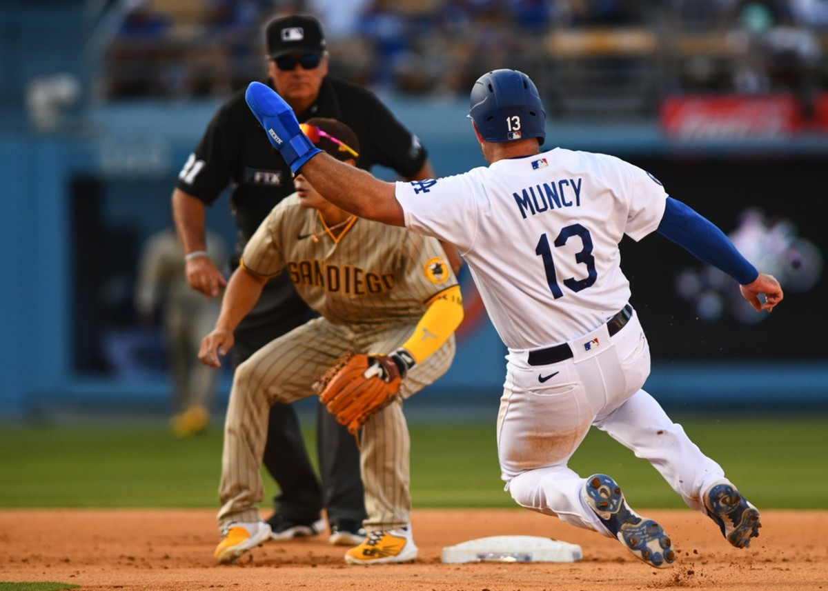 Dodgers' Max Muncy Imagines A Conversation With Himself Dodgers' Max Muncy Imagines A Conversation With Himself