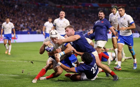 Dupont's Masterful Display Leads France To Victory Against Italy Dupont's Masterful Display Leads France To Victory Against Italy
