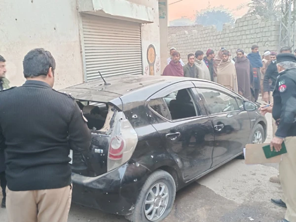 دیرینہ دشمنی کا خاتمہ: گجرانوالہ فائرنگ واقعہ میں 5 افراد قتل، ملزم ہلاک دیرینہ دشمنی کا خاتمہ: گجرانوالہ فائرنگ واقعہ میں 5 افراد قتل، ملزم ہلاک