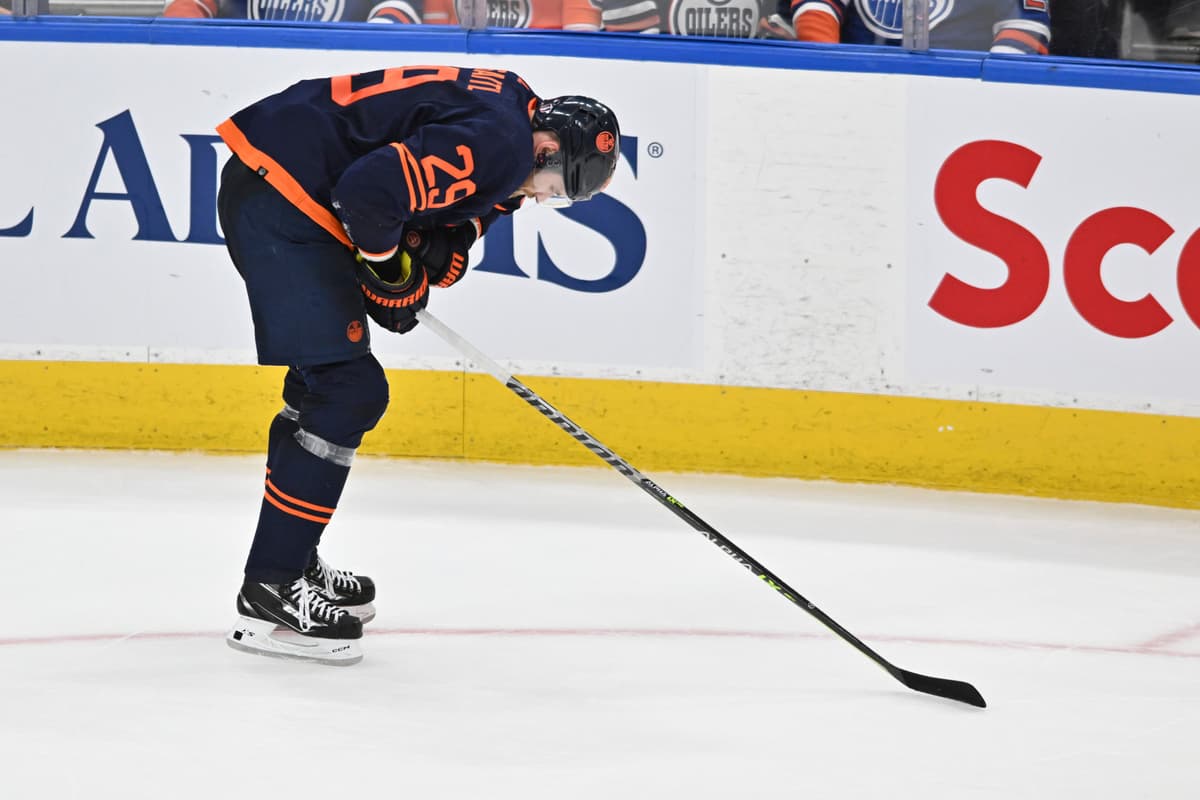 Edmonton Oilers' Leon Draisaitl Suffers Injury During Game Edmonton Oilers' Leon Draisaitl Suffers Injury During Game