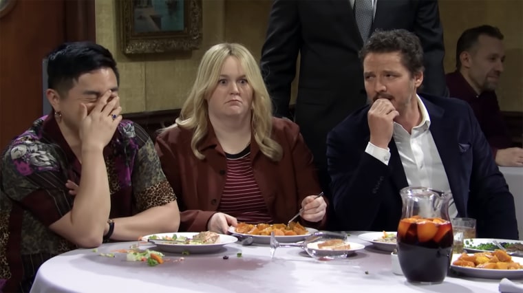 Ego Nwodim's SNL Sketch Interrupted By Audience Curses Ego Nwodim's SNL Sketch Interrupted By Audience Curses