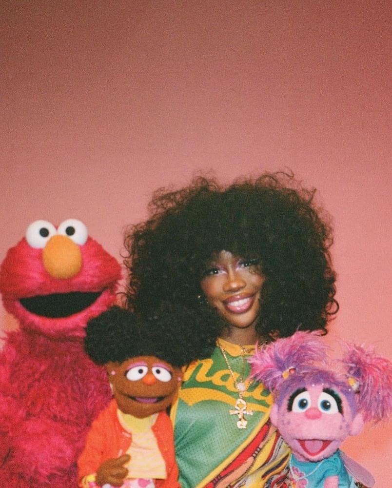 Elmo And SZA Team Up For A Heartwarming Song On Gratitude Elmo And SZA Team Up For A Heartwarming Song On Gratitude