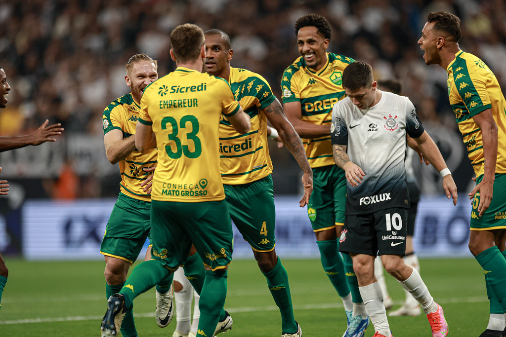 Empresa De Consultoria Fred Luz Pede Rescisão Com O Corinthians Empresa De Consultoria Fred Luz Pede Rescisão Com O Corinthians