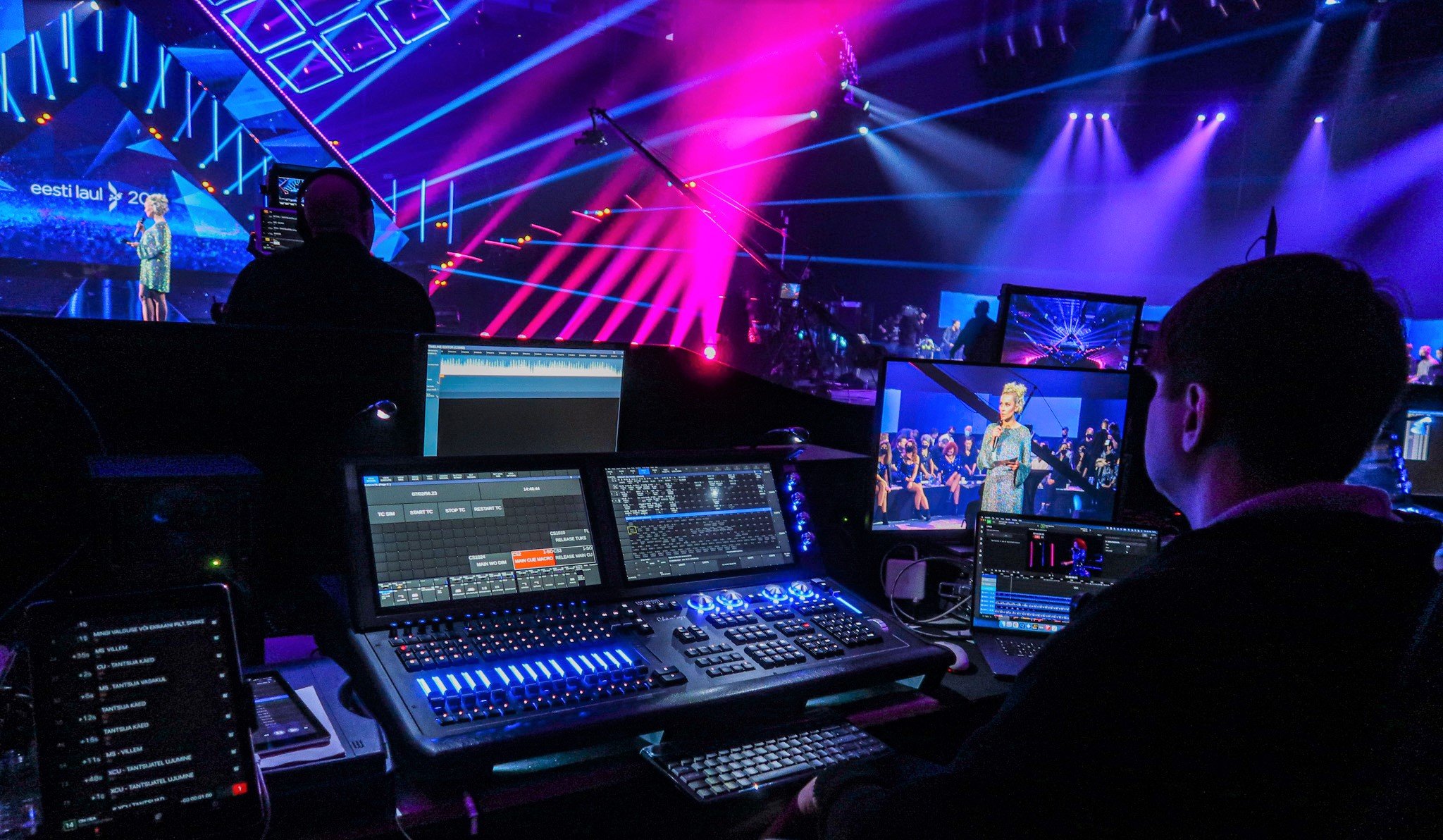 Estonian Eurovision Act: Absurd Italian Parody In Semi-Final Estonian Eurovision Act: Absurd Italian Parody In Semi-Final
