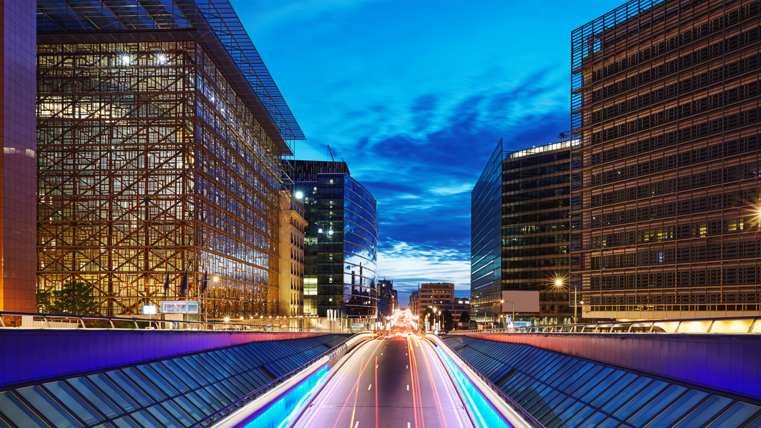 Europe's Auto Industry Faces Headwinds Amidst Economic Slowdown Europe's Auto Industry Faces Headwinds Amidst Economic Slowdown