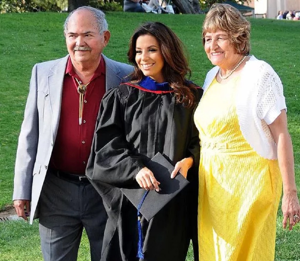 Eva Longoria's Travel Show: Premiere Date And Trailer Drop Eva Longoria's Travel Show: Premiere Date And Trailer Drop