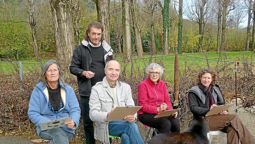 Explorer Les Traditions Des Gens D'Ici Explorer Les Traditions Des Gens D'Ici