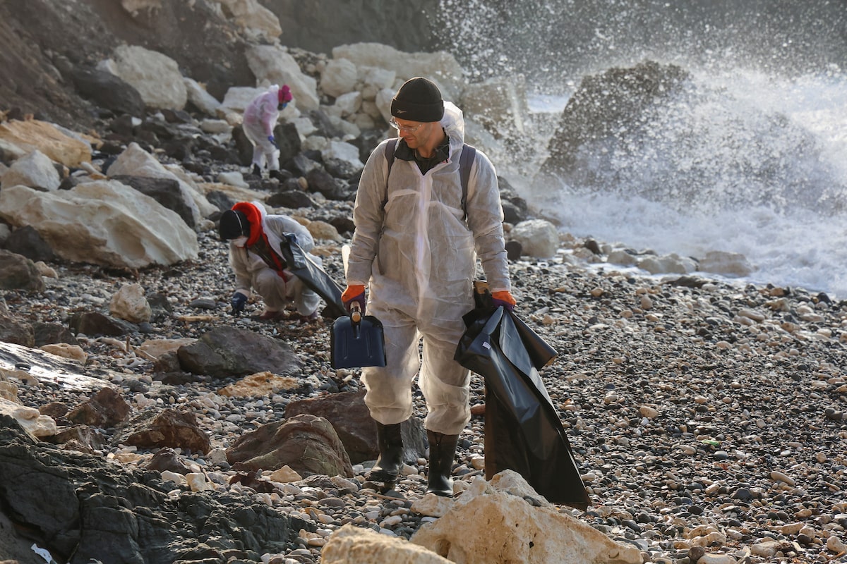 Extent Of Russia's Black Sea Oil Spill: 62 Miles Of Beaches Closed
