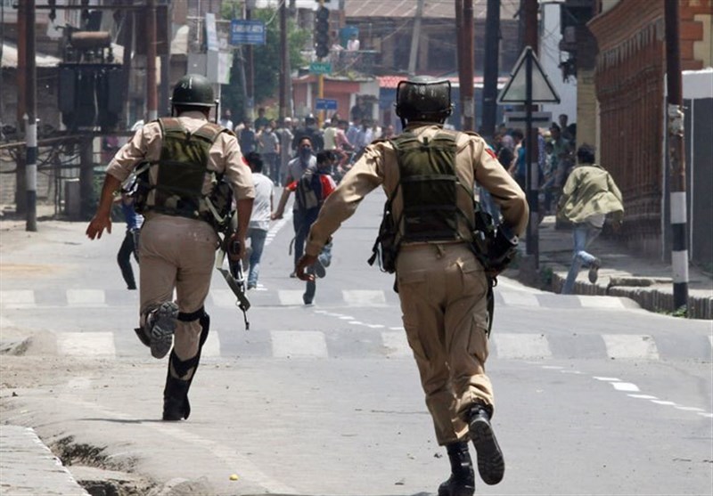 عید پر بھارتی ریاستی دہشت گردی: مقبوضہ کشمیر میں مزید خون بہاؤ عید پر بھارتی ریاستی دہشت گردی: مقبوضہ کشمیر میں مزید خون بہاؤ