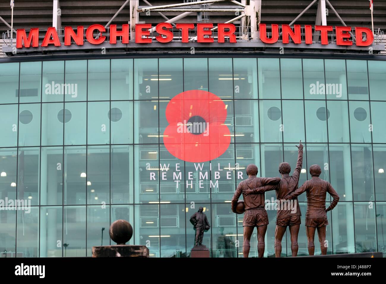 Family's Tearful Farewell To Young Manchester United Supporter Poppy Family's Tearful Farewell To Young Manchester United Supporter Poppy