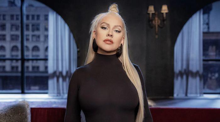 Fans Question Christina Aguilera's Appearance After Latest Photoshoot Fans Question Christina Aguilera's Appearance After Latest Photoshoot