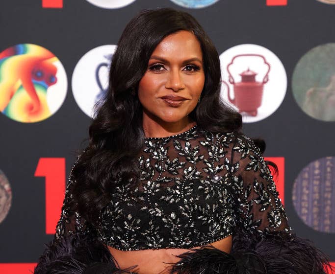 Fans React To Mindy Kaling's Transformed Appearance Fans React To Mindy Kaling's Transformed Appearance