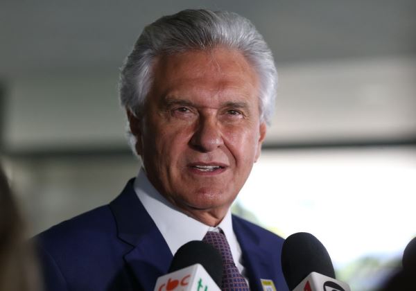 Fecomércio Apoia Concessão De Título De Cidadão Baiano A Caiado Fecomércio Apoia Concessão De Título De Cidadão Baiano A Caiado
