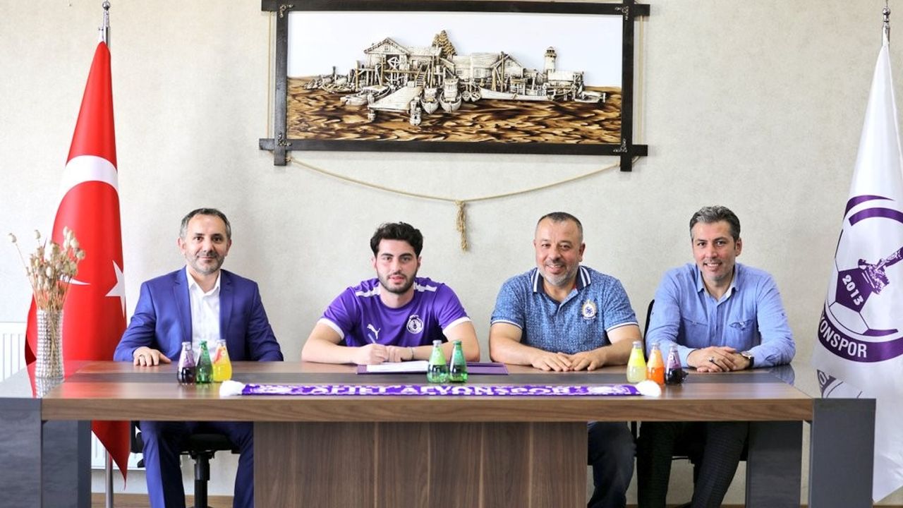Fenerbahçe Yıldızı Ajax'a Transfer Oldu: Mourinho'nun Rolü Ne? Fenerbahçe Yıldızı Ajax'a Transfer Oldu: Mourinho'nun Rolü Ne?