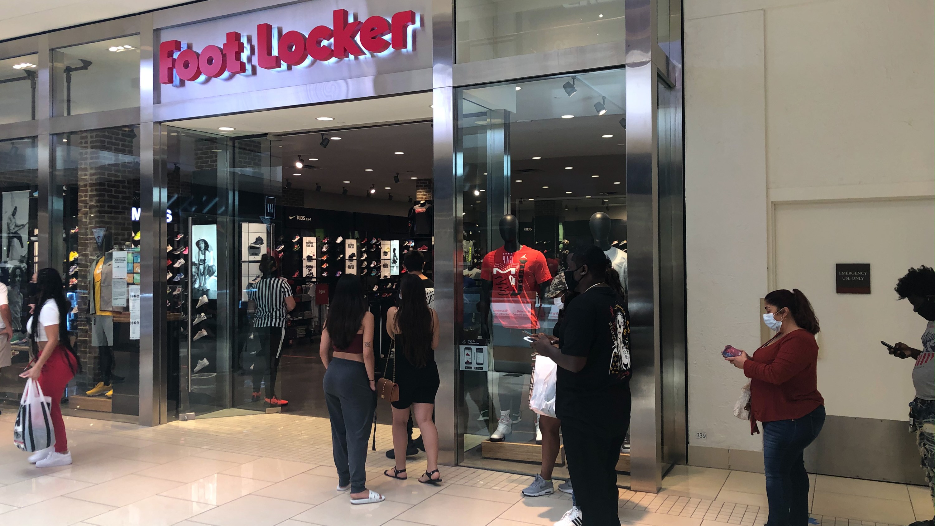 Foot Locker Promotes Franklin Bracken To President Foot Locker Promotes Franklin Bracken To President