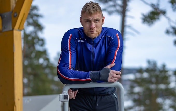 Freddie Flintoff's Car Crash: Freddie Flintoff's Car Crash: