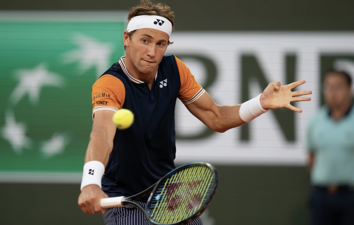 French Open 2025: Ruud's Knee Injury Leads To Loss Against Borges French Open 2025: Ruud's Knee Injury Leads To Loss Against Borges