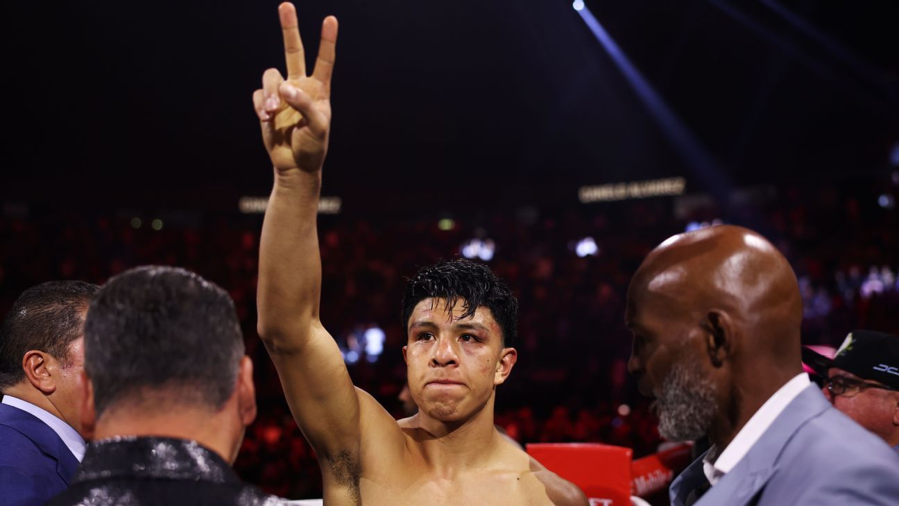 From Loss To Victory: How Munguia Adapted To Beat Surace In The Rematch From Loss To Victory: How Munguia Adapted To Beat Surace In The Rematch