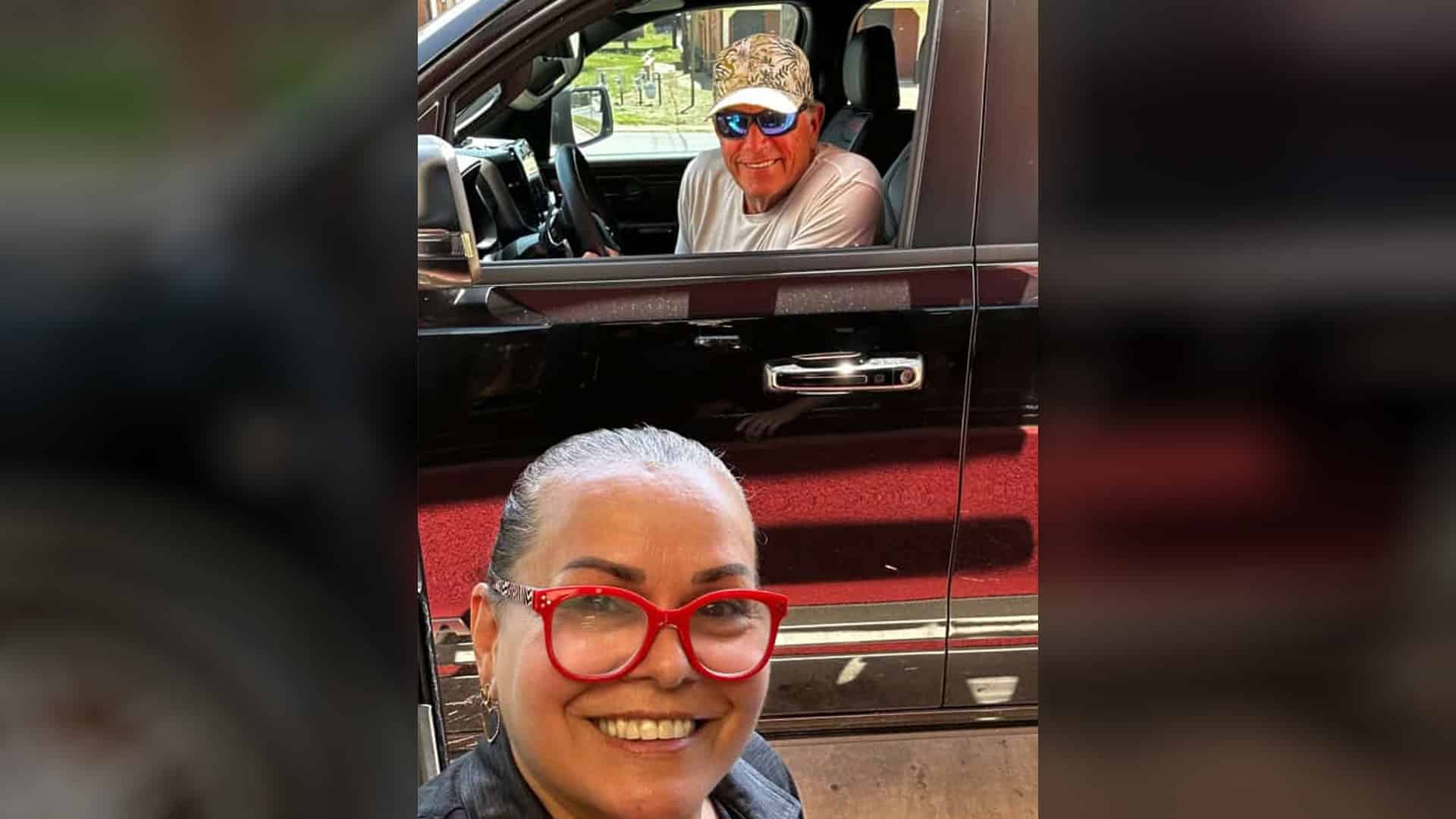 George Strait Spotted At Dairy Queen: A Simple Act, Big Fan Reaction George Strait Spotted At Dairy Queen: A Simple Act, Big Fan Reaction