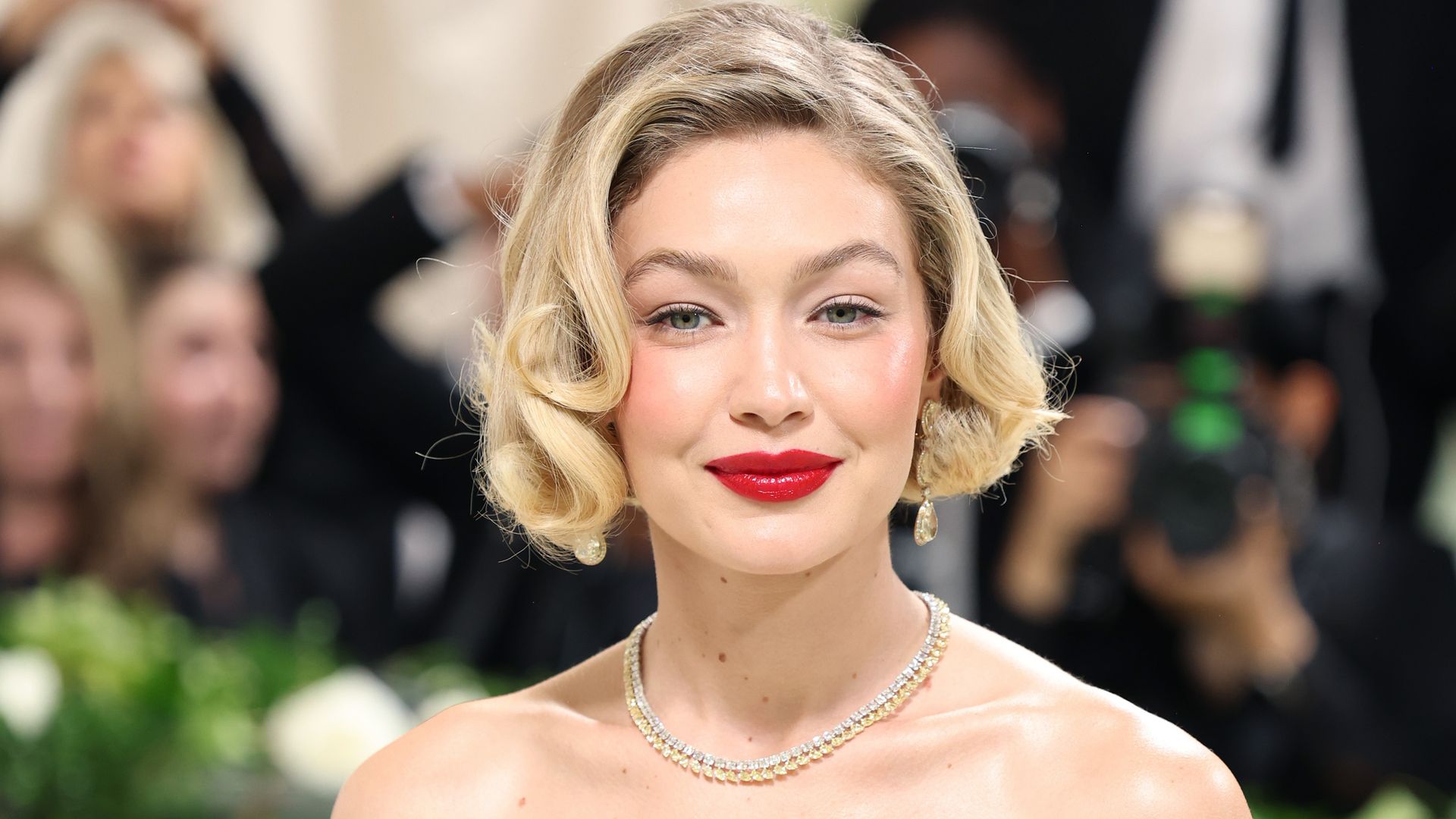 Gigi Hadid: Rare Personal Details About Bradley Cooper Revealed Gigi Hadid: Rare Personal Details About Bradley Cooper Revealed