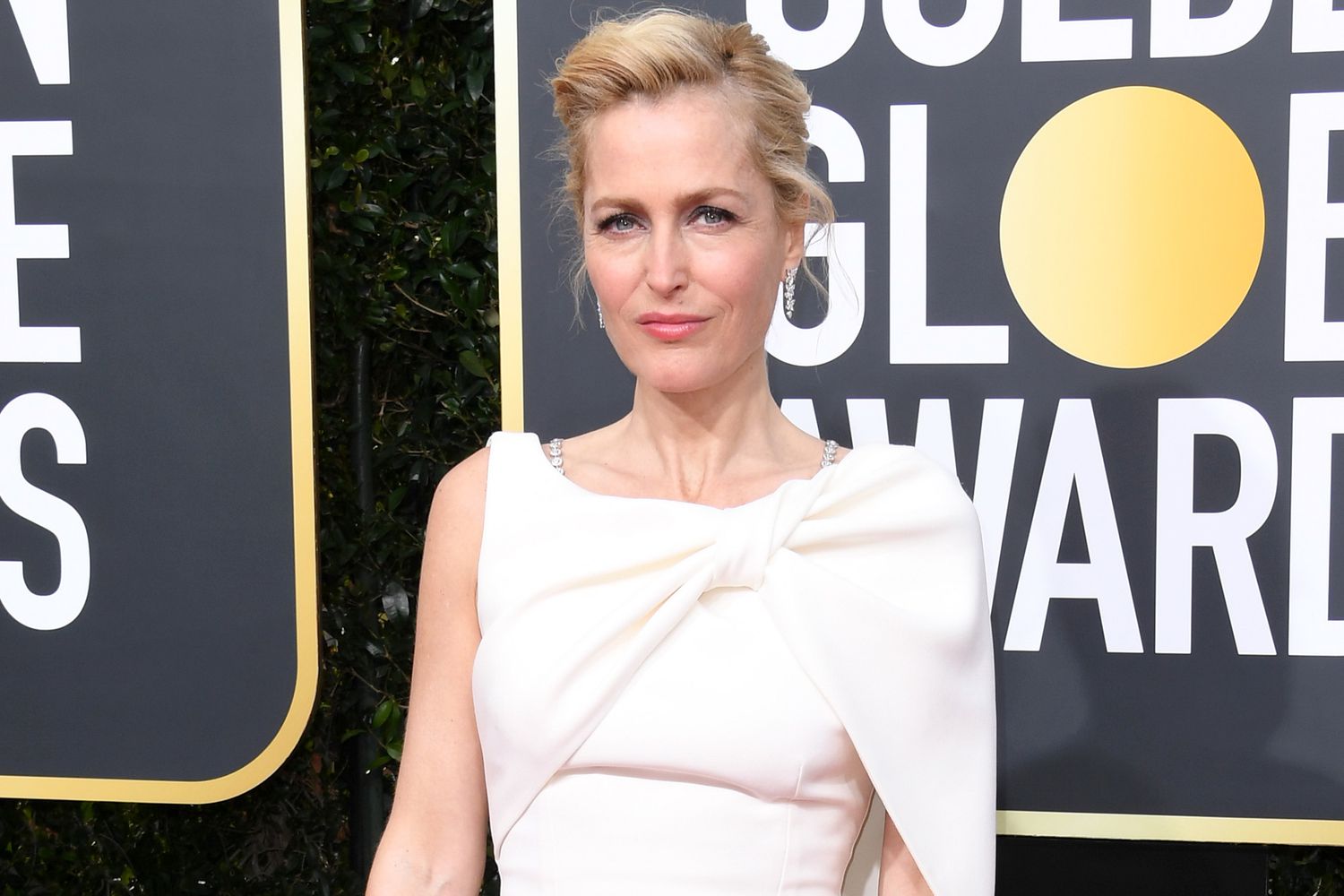 Gillian Anderson In Talks For The X-Files Reboot