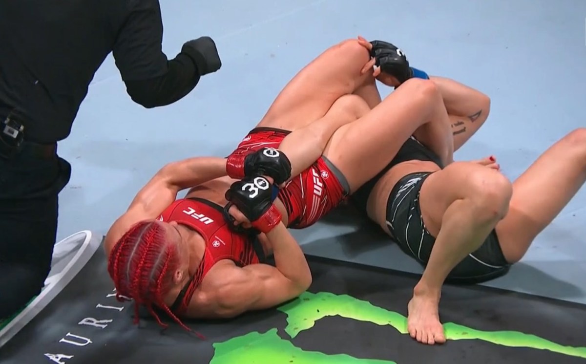 Gillian Robertson Predicts Marina Rodriguez Will Quit At UFC Des Moines: Gillian Robertson Predicts Marina Rodriguez Will Quit At UFC Des Moines:
