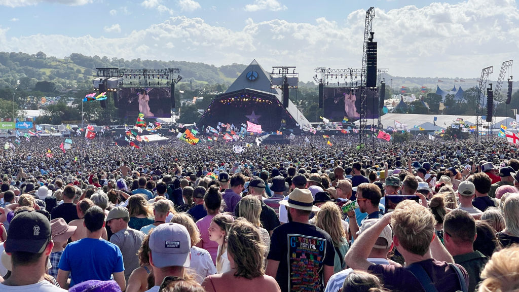 Glastonbury 2025 Lineup: Fan Fury Over Headliners Glastonbury 2025 Lineup: Fan Fury Over Headliners