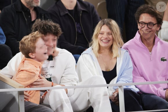 Grand Écart D'âge Entre Les Enfants : L'expérience De Mélanie Thierry Et Raphaël Grand Écart D'âge Entre Les Enfants : L'expérience De Mélanie Thierry Et Raphaël