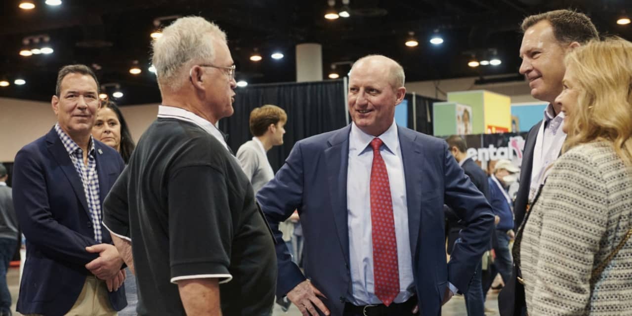 Greg Abel: The Canadian Successor To Warren Buffett At Berkshire Hathaway Greg Abel: The Canadian Successor To Warren Buffett At Berkshire Hathaway