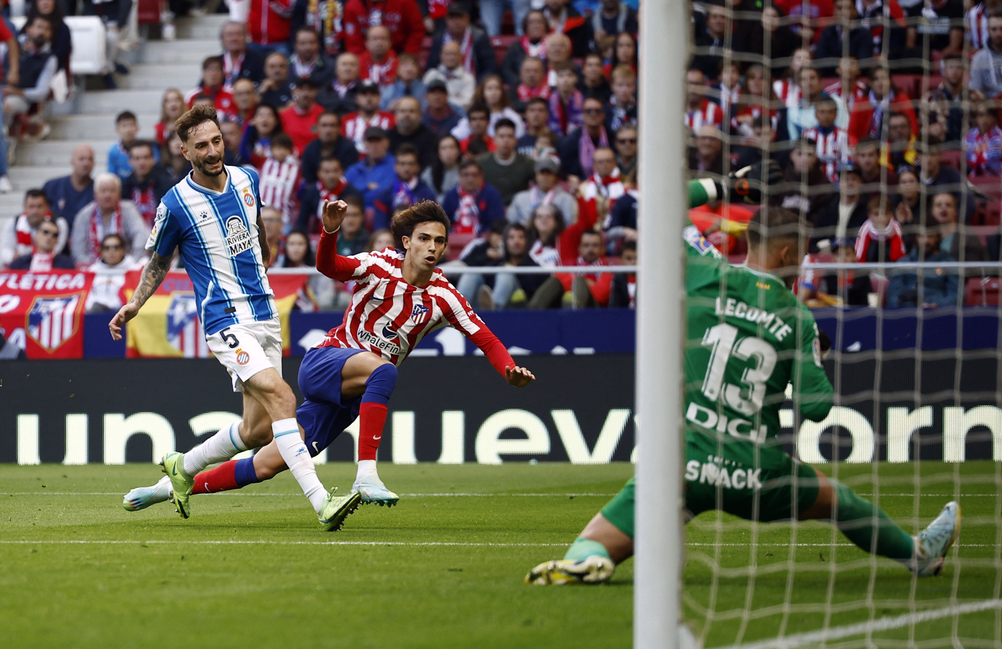 Hakem Taklası Ve Atletico Madrid'in Espanyol Zaferi Hakem Taklası Ve Atletico Madrid'in Espanyol Zaferi