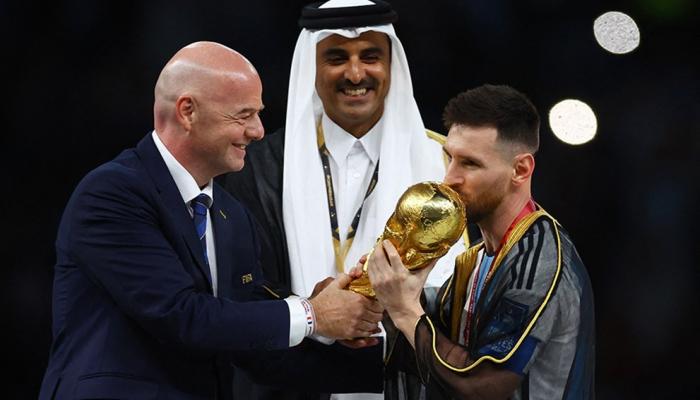 Hasselbaink'in Ronaldo'ya Emeklilik Çağrısı: 2026 Dünya Kupası'nda Cristiano'ya İhtiyaç Yok Mu?