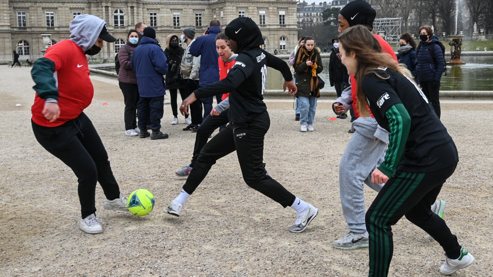 Hijab Ban In France: Macron's Party Targets Minors Hijab Ban In France: Macron's Party Targets Minors