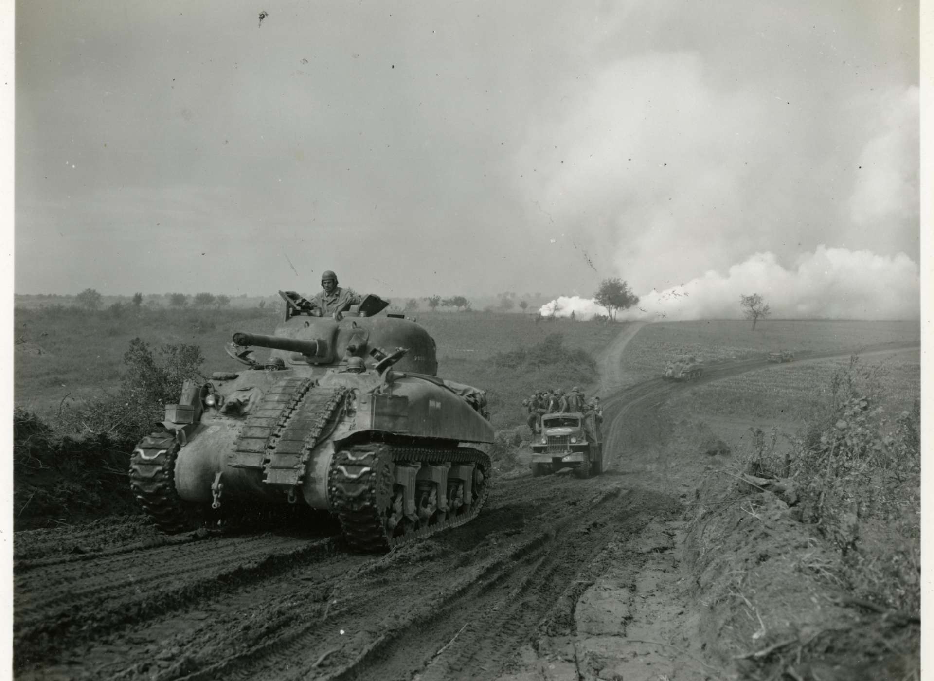 Historic Sherman Tank Levels Tesla: 98-Year-Old Veteran's Stunt Historic Sherman Tank Levels Tesla: 98-Year-Old Veteran's Stunt