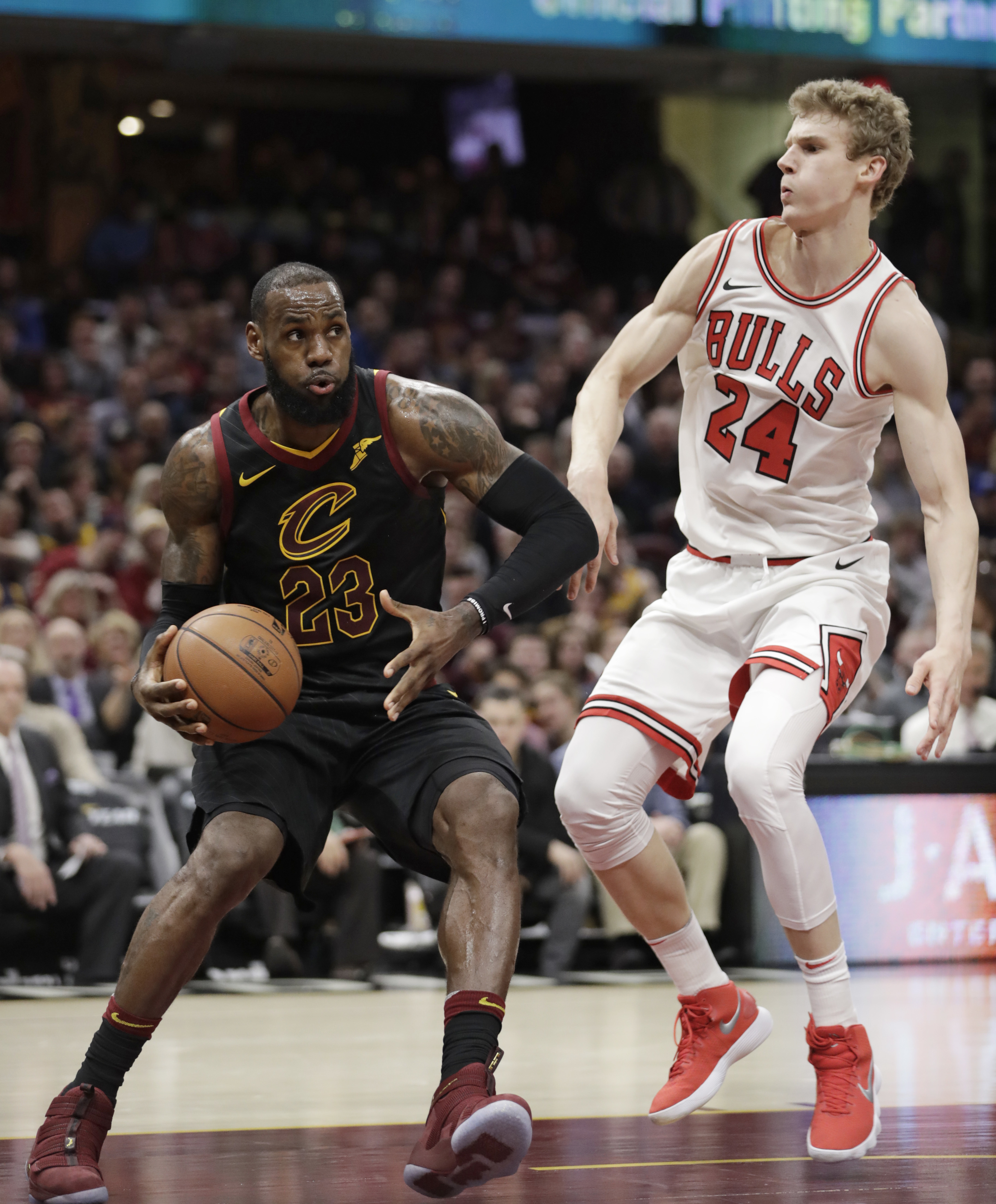 Hunter's 32 Points Lead Cavaliers To 10th Straight Win Hunter's 32 Points Lead Cavaliers To 10th Straight Win