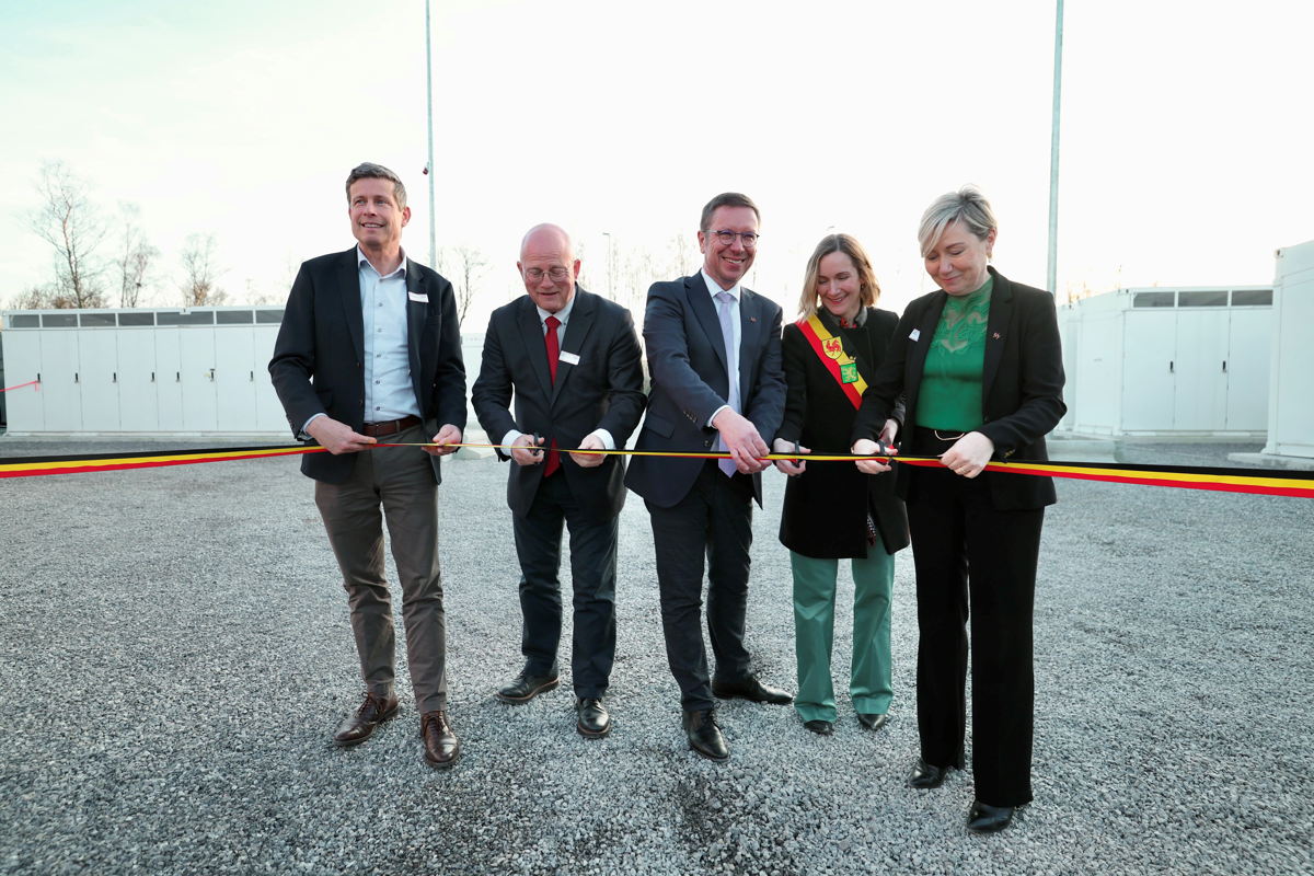 Inauguration Du Parc De Batteries D'Eneco À Au Roeulx: Une Avancée Pour Le Stockage D'énergie Inauguration Du Parc De Batteries D'Eneco À Au Roeulx: Une Avancée Pour Le Stockage D'énergie