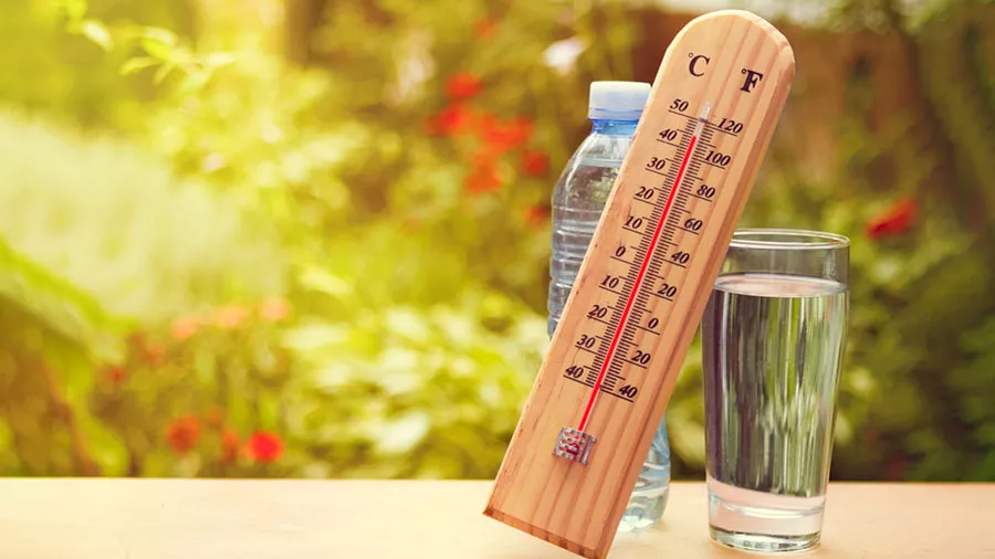 Indore Sizzles At 40°C: Loo Alert Issued, Health Advisory In Place Indore Sizzles At 40°C: Loo Alert Issued, Health Advisory In Place