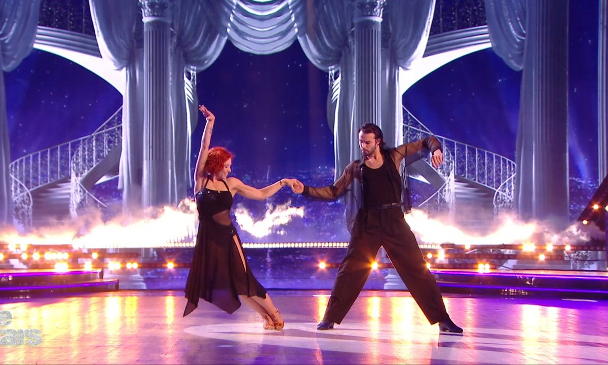 Inès Reg Et Natasha St-Pier : Verdict DALS - Trop Ouvert ? Inès Reg Et Natasha St-Pier : Verdict DALS - Trop Ouvert ?