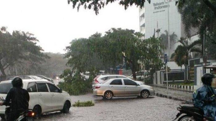 Info Cuaca Jawa Tengah: Hujan Deras Diperkirakan 23 April 2024 Info Cuaca Jawa Tengah: Hujan Deras Diperkirakan 23 April 2024