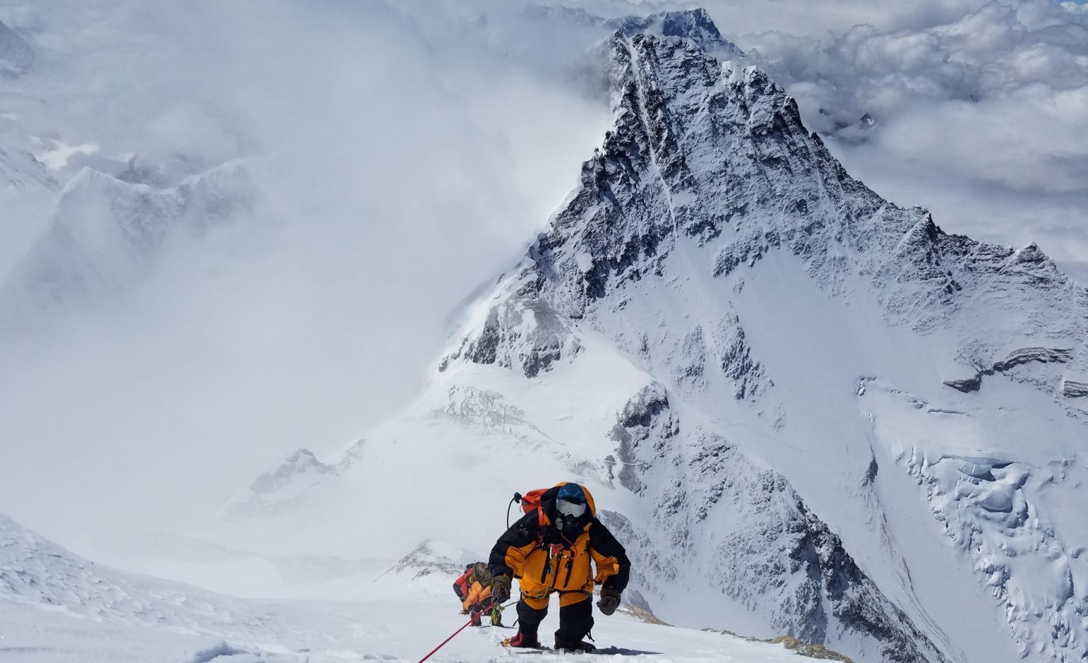 Is A Week-Long Everest Climb With Anesthetic Gas Too Risky? Is A Week-Long Everest Climb With Anesthetic Gas Too Risky?