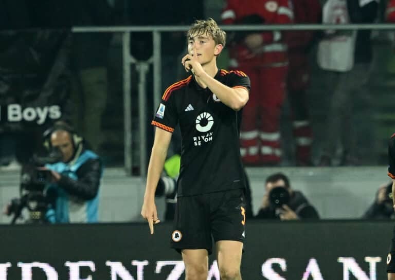 Is Dean Huijsen The Answer To Barcelona's Araujo Problem? Is Dean Huijsen The Answer To Barcelona's Araujo Problem?