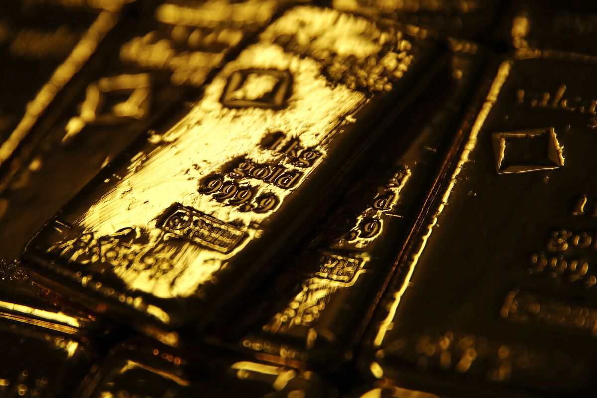 Is Gold's Bull Run Over? Two Consecutive Weekly Losses In 2025 Is Gold's Bull Run Over? Two Consecutive Weekly Losses In 2025