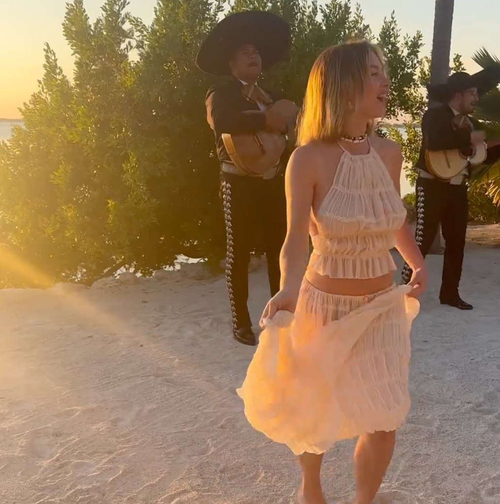 Is It Over? Sydney Sweeney's Solo Hotel Trip Sparks Breakup Rumors With Jonathan Davino Is It Over? Sydney Sweeney's Solo Hotel Trip Sparks Breakup Rumors With Jonathan Davino