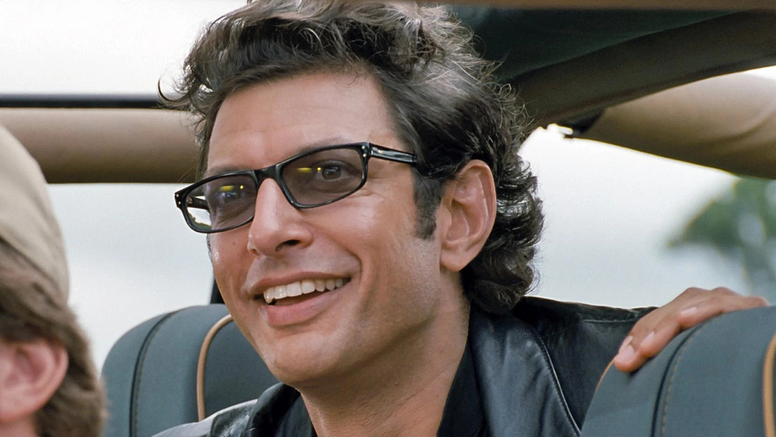Jeff Goldblum's Oscar Photos Go Viral: The Internet Reacts Jeff Goldblum's Oscar Photos Go Viral: The Internet Reacts